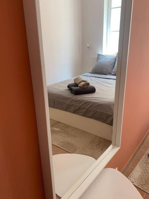 Rare Appart 2 Chambres En Duplex Design Au Panier Marseille Luaran gambar