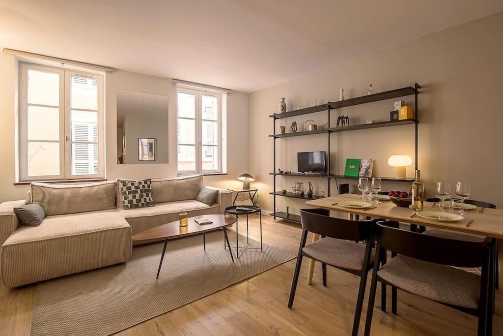 Rare Appart 2 Chambres En Duplex Design Au Panier Marseille Luaran gambar